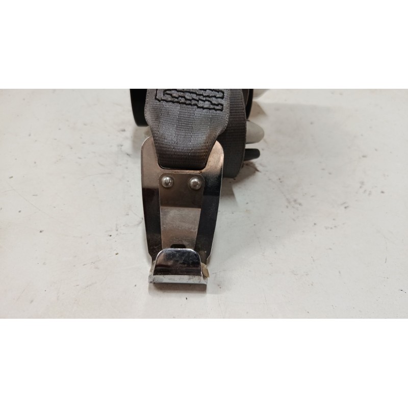 Recambio de cinturon seguridad tercera fila derecho para ford galaxy i (wgr) 1.9 tdi referencia OEM IAM   