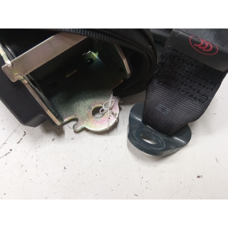 Recambio de cinturon seguridad trasero central para peugeot 308 sw i (4e_, 4h_) 1.6 hdi referencia OEM IAM   