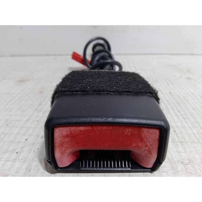 Recambio de anclaje cinturon delantero derecho para mercedes-benz clase b sports tourer (w245) b 160 (245.231) referencia OEM IA