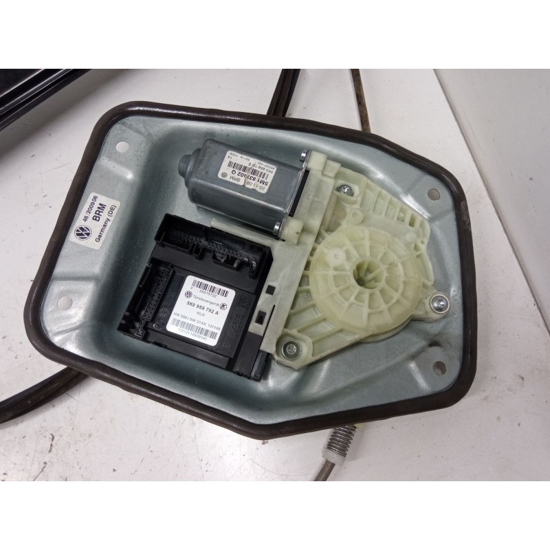 Recambio de elevalunas electrico delantero derecho para volkswagen golf plus v (5m1, 521) 1.4 tsi referencia OEM IAM 5K0959792A 