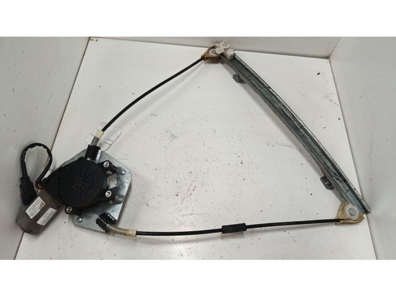 Recambio de elevalunas electrico delantero derecho para renault megane i coach (da0/1_) 1.6 16v (da0b, da04, da11) referencia OE