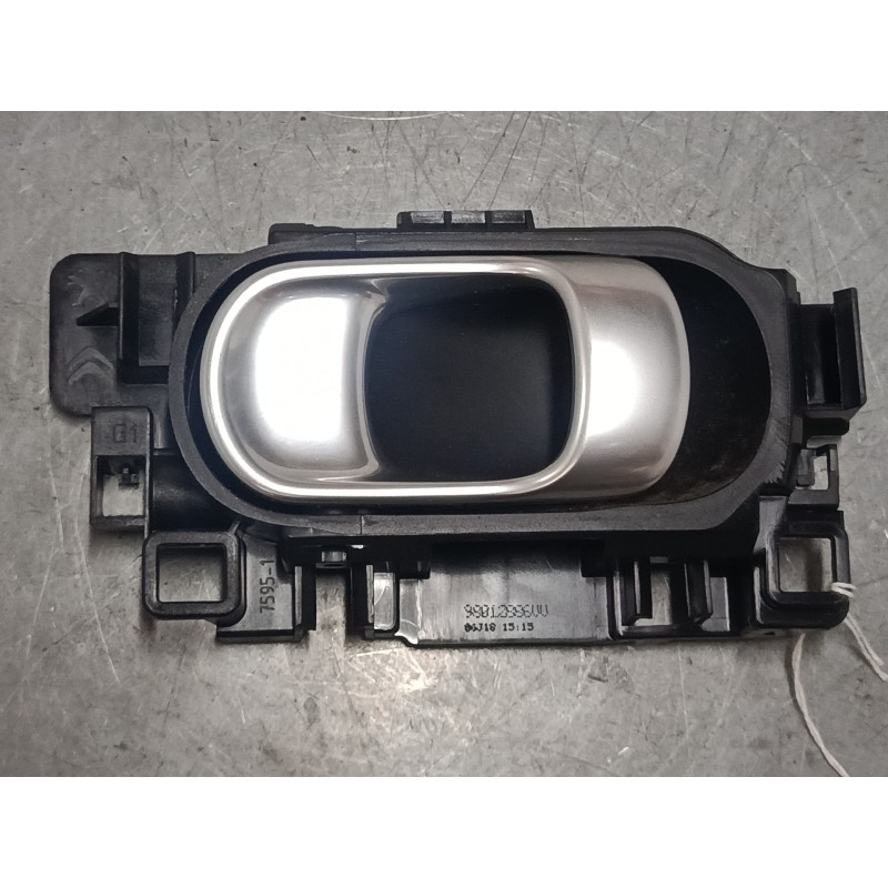 Recambio de maneta interior puerta delantera izquierda para citroën c3 iii (sx) 1.2 thp 110 referencia OEM IAM 98012886VV  