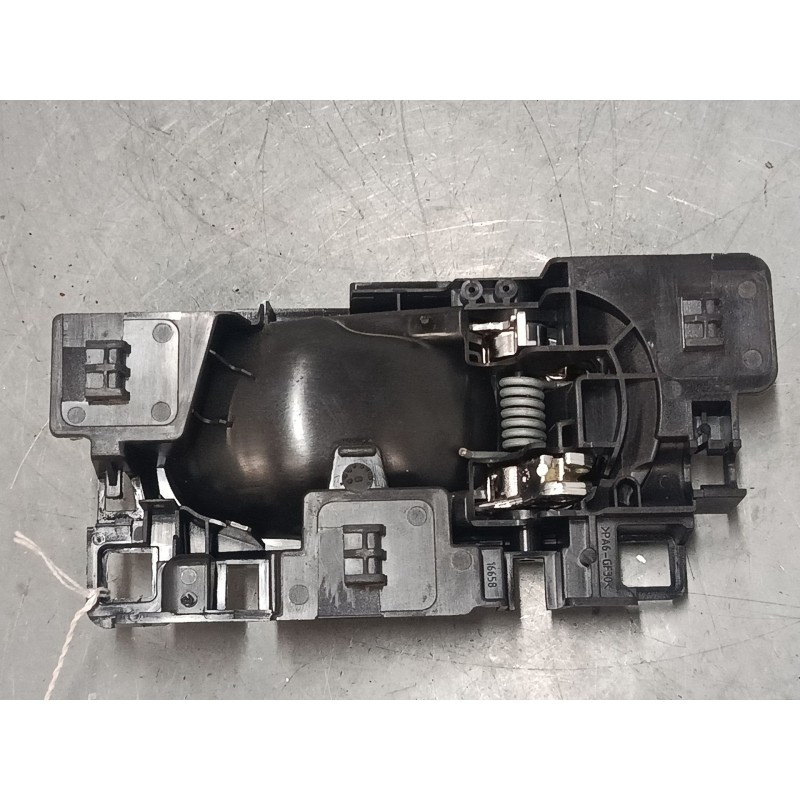 Recambio de maneta interior puerta delantera izquierda para citroën c3 iii (sx) 1.2 thp 110 referencia OEM IAM 98012886VV  