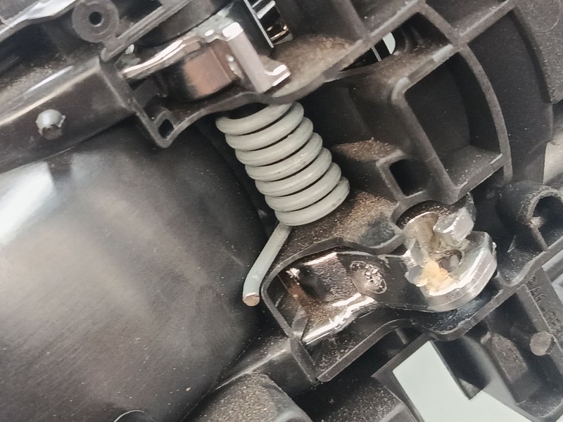 Recambio de maneta interior puerta delantera izquierda para citroën c3 iii (sx) 1.2 thp 110 referencia OEM IAM 98012886VV  