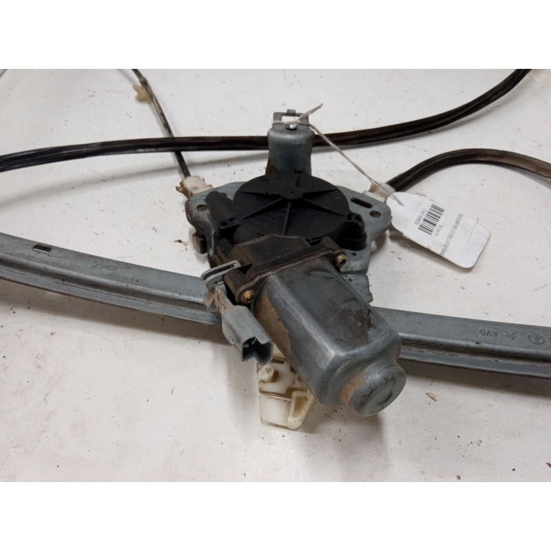Recambio de elevalunas electrico delantero derecho para citroën xsara (n1) 2.0 hdi 109 referencia OEM IAM 115494  