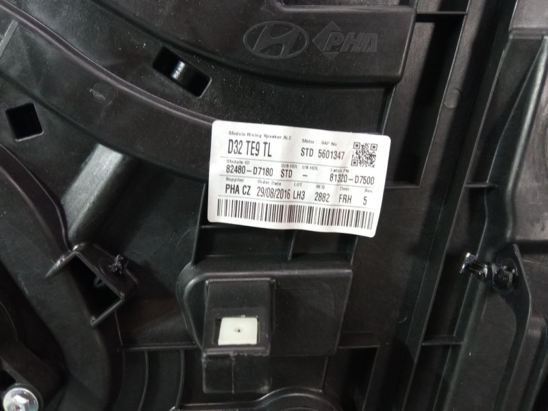 Recambio de elevalunas electrico delantero derecho para hyundai tucson (tl, tle) 1.7 crdi referencia OEM IAM 82480D7180  
