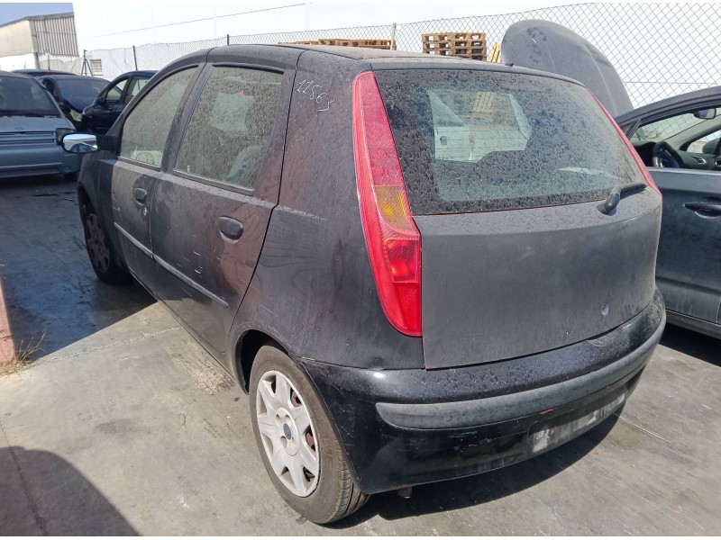 fiat punto (188_) del año 2004