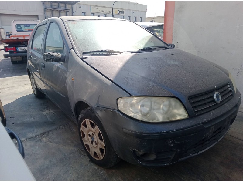 fiat punto (188_) del año 2004