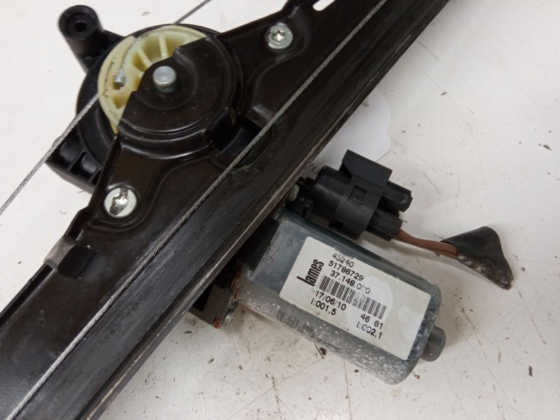 Recambio de elevalunas electrico delantero izquierdo para fiat punto (199_) 1.4 natural power referencia OEM IAM 51786729  