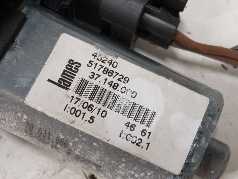 Recambio de elevalunas electrico delantero izquierdo para fiat punto (199_) 1.4 natural power referencia OEM IAM 51786729  