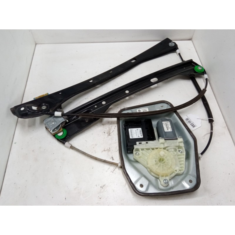 Recambio de elevalunas electrico delantero izquierdo para volkswagen golf plus v (5m1, 521) 1.4 tsi referencia OEM IAM 5K0959793