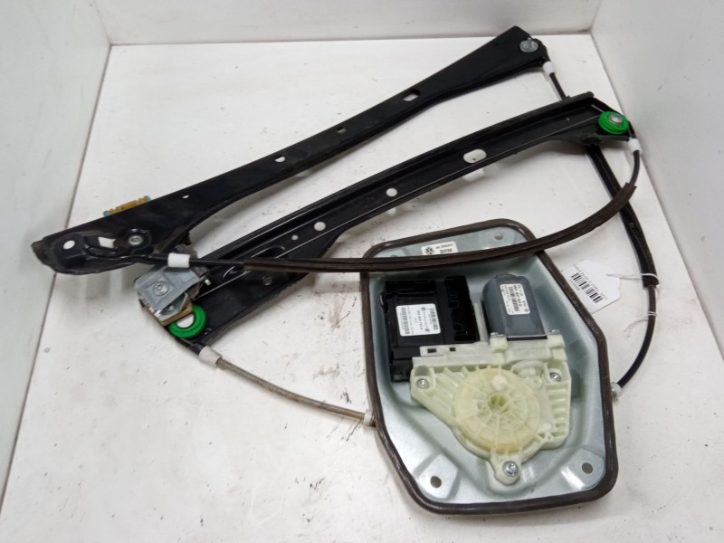 Recambio de elevalunas electrico delantero izquierdo para volkswagen golf plus v (5m1, 521) 1.4 tsi referencia OEM IAM 5K0959793
