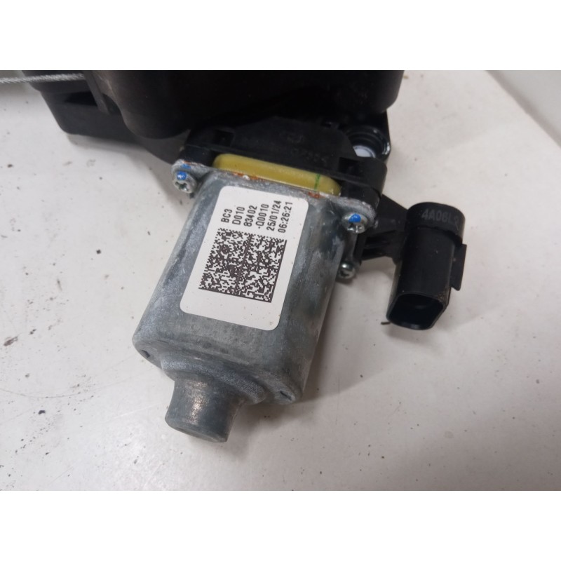 Recambio de elevalunas electrico trasero derecho para hyundai i20 iii (bc3, bi3) 1.2 1.2 referencia OEM IAM 83460Q0000  
