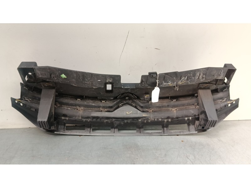 Recambio de rejillas capo para citroën c3 iii (sx) 1.2 thp 110 referencia OEM IAM 9812063477  