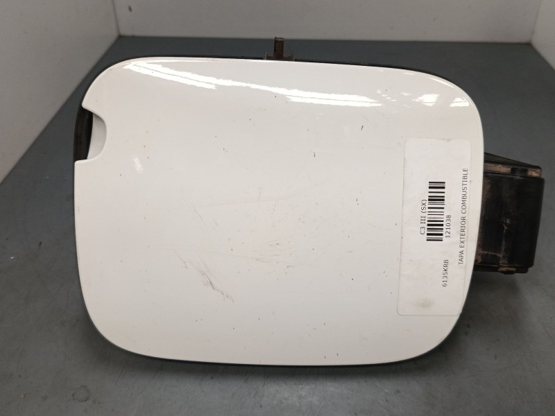 Recambio de tapa exterior combustible para citroën c3 iii (sx) 1.2 thp 110 referencia OEM IAM 9812083080  