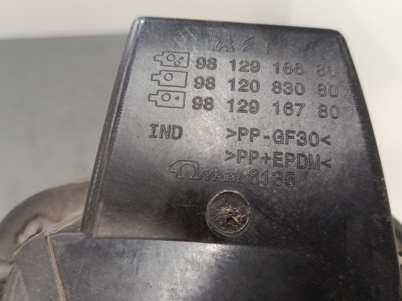 Recambio de tapa exterior combustible para citroën c3 iii (sx) 1.2 thp 110 referencia OEM IAM 9812083080  