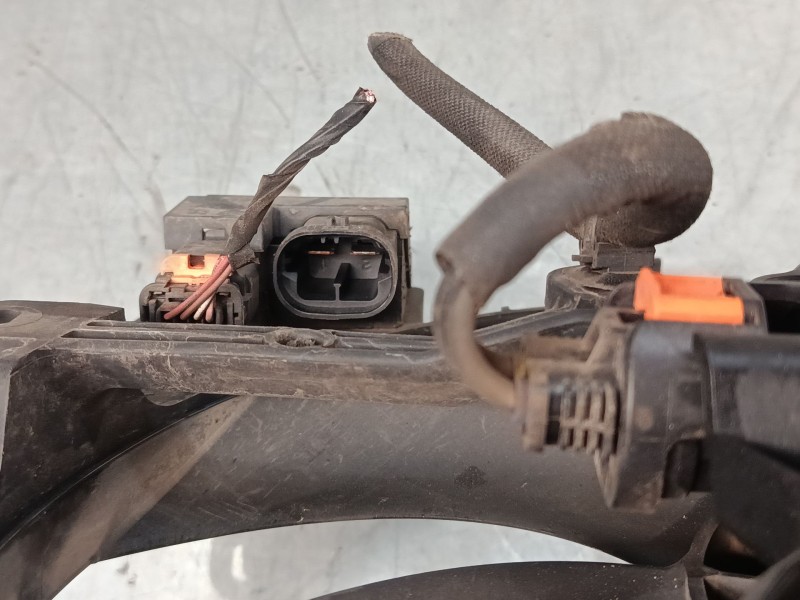 Recambio de electroventilador para citroën c3 iii (sx) 1.2 thp 110 referencia OEM IAM 9801559180  