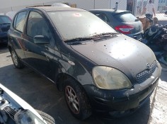 toyota yaris (_p1_) del año 2004 2