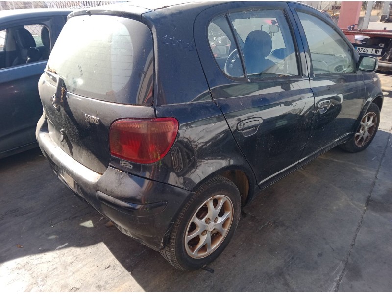 toyota yaris (_p1_) del año 2004