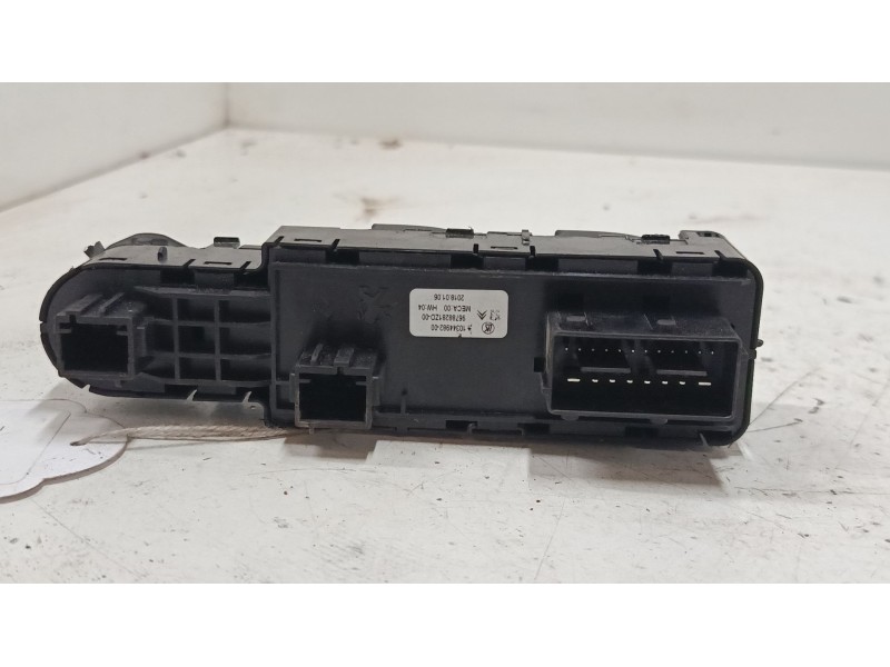 Recambio de mando elevalunas delantero izquierdo para opel crossland x / crossland (p17, p2qo) 1.2 (75) referencia OEM IAM 96788