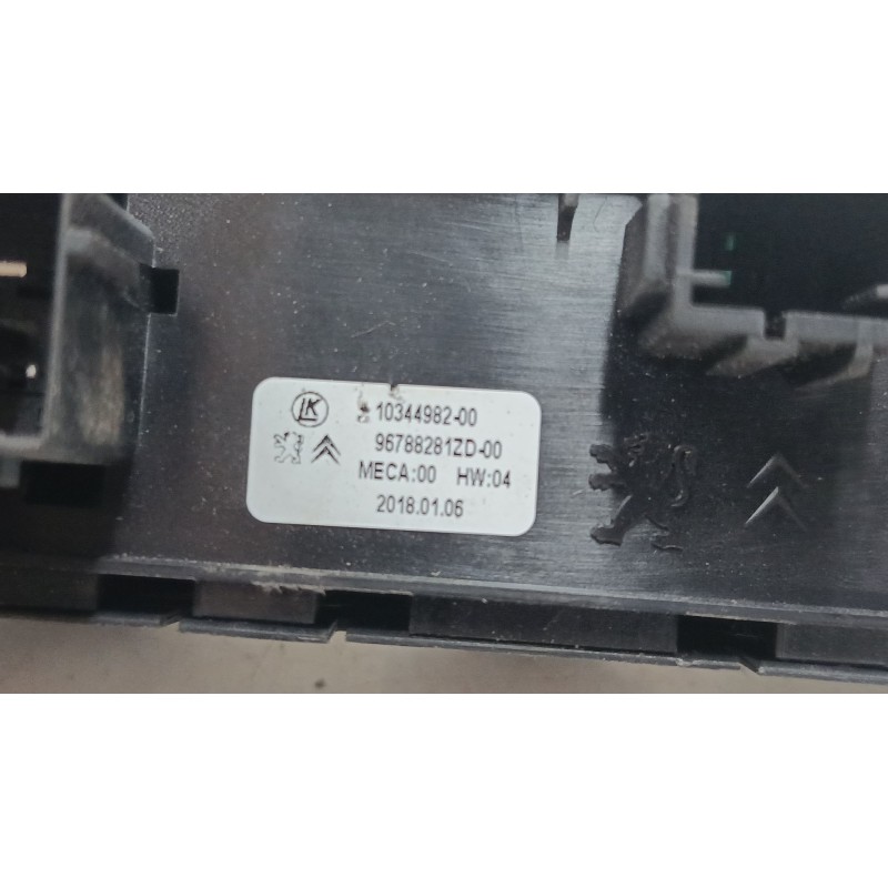 Recambio de mando elevalunas delantero izquierdo para opel crossland x / crossland (p17, p2qo) 1.2 (75) referencia OEM IAM 96788