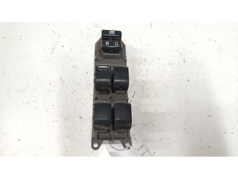 Recambio de mando elevalunas delantero izquierdo para toyota yaris (_p13_) 1.5 (nsp131_) referencia OEM IAM   