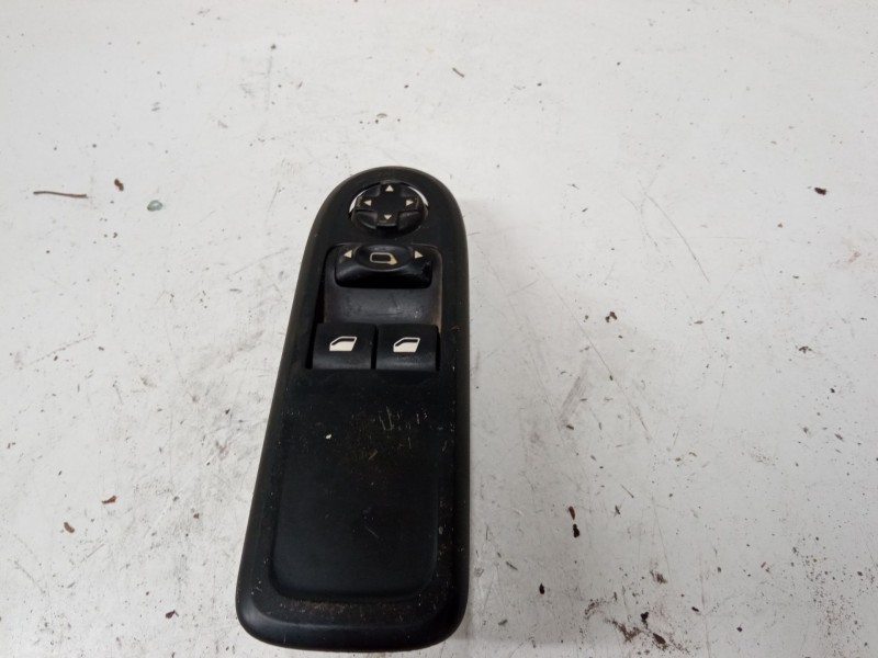Recambio de mando elevalunas delantero izquierdo para peugeot 308 sw i (4e_, 4h_) 1.6 hdi referencia OEM IAM   