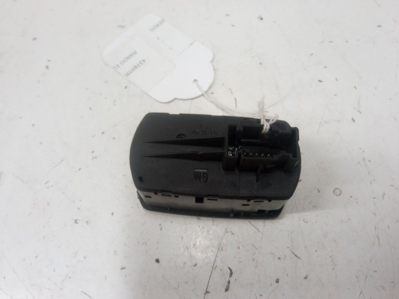Recambio de mando elevalunas delantero izquierdo para opel corsa d (s07) 1.2 (l08, l68) referencia OEM IAM   
