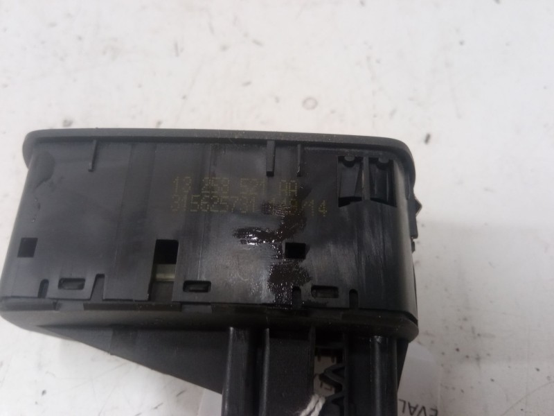 Recambio de mando elevalunas delantero izquierdo para opel corsa d (s07) 1.2 (l08, l68) referencia OEM IAM   