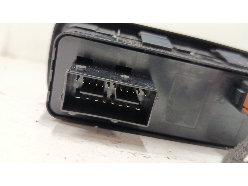 Recambio de mando elevalunas delantero izquierdo para peugeot 308 i (4a_, 4c_) 1.6 hdi referencia OEM IAM   