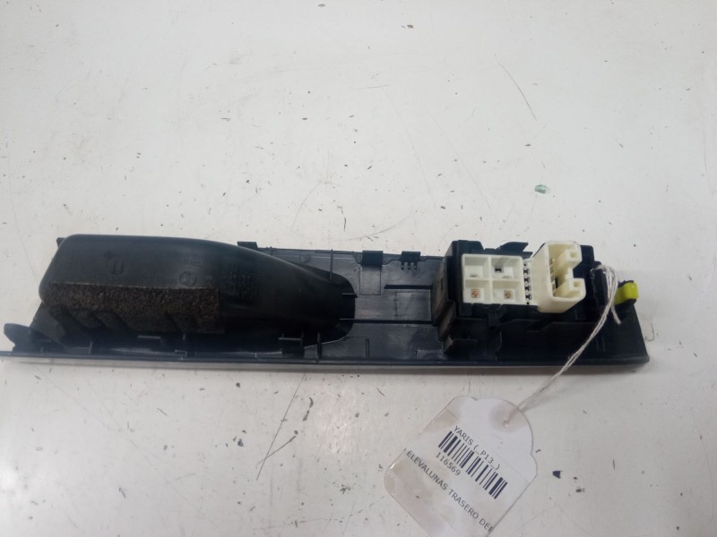 Recambio de mando elevalunas trasero derecho para toyota yaris (_p13_) 1.5 (nsp131_) referencia OEM IAM   