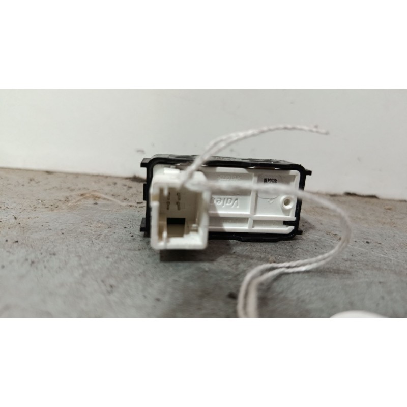 Recambio de mando elevalunas trasero derecho para opel crossland x / crossland (p17, p2qo) 1.2 (75) referencia OEM IAM   