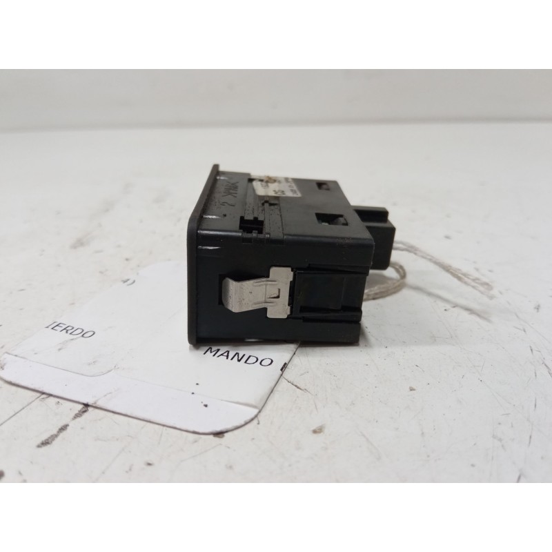 Recambio de mando elevalunas trasero izquierdo para opel astra h classic hatchback (a04) 1.6 (l48) referencia OEM IAM   