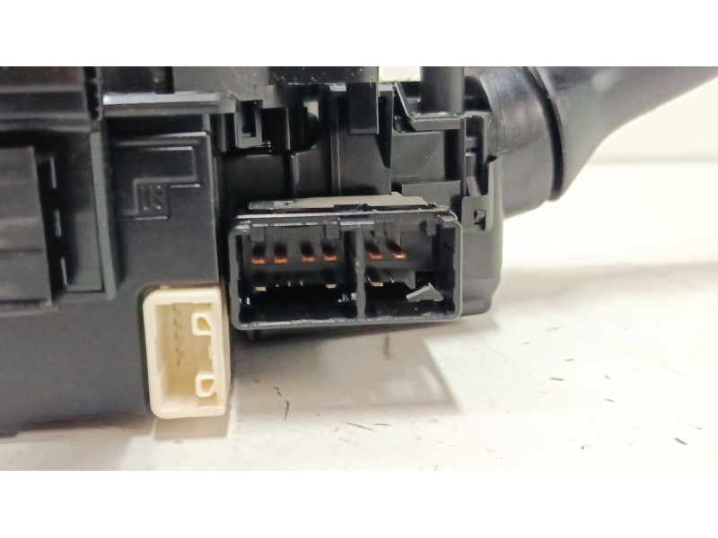 Recambio de mando luces para toyota yaris (_p13_) 1.5 (nsp131_) referencia OEM IAM 892450D020  