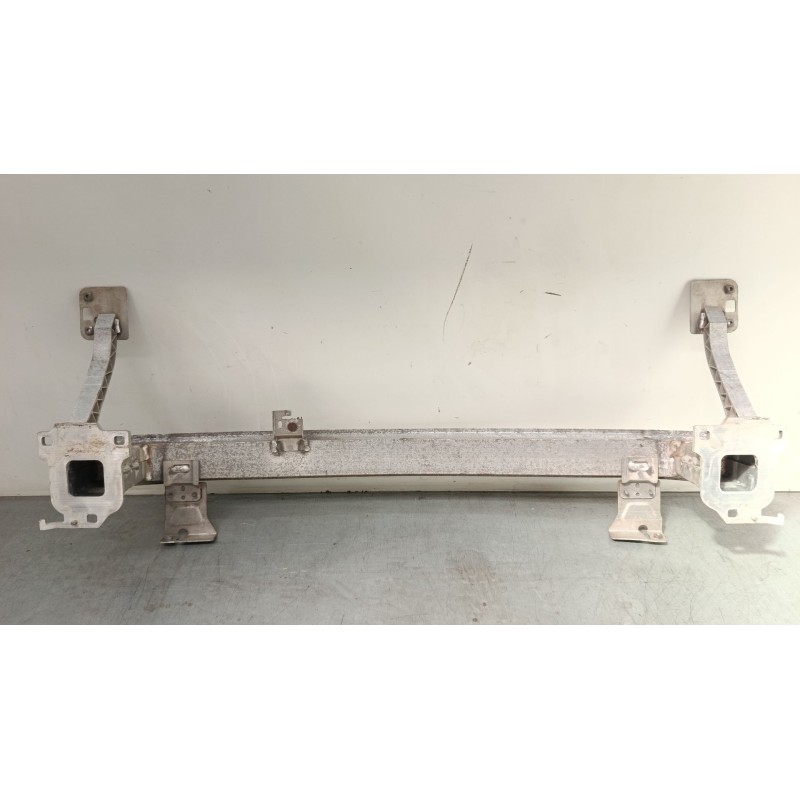 Recambio de refuerzo paragolpes delantero para citroën c3 iii (sx) 1.2 thp 110 referencia OEM IAM 9801276380  