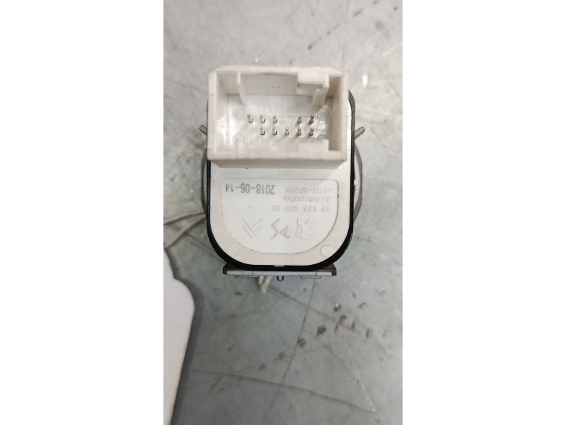 Recambio de mando retrovisor para citroën c3 iii (sx) 1.2 thp 110 referencia OEM IAM 9817840980  