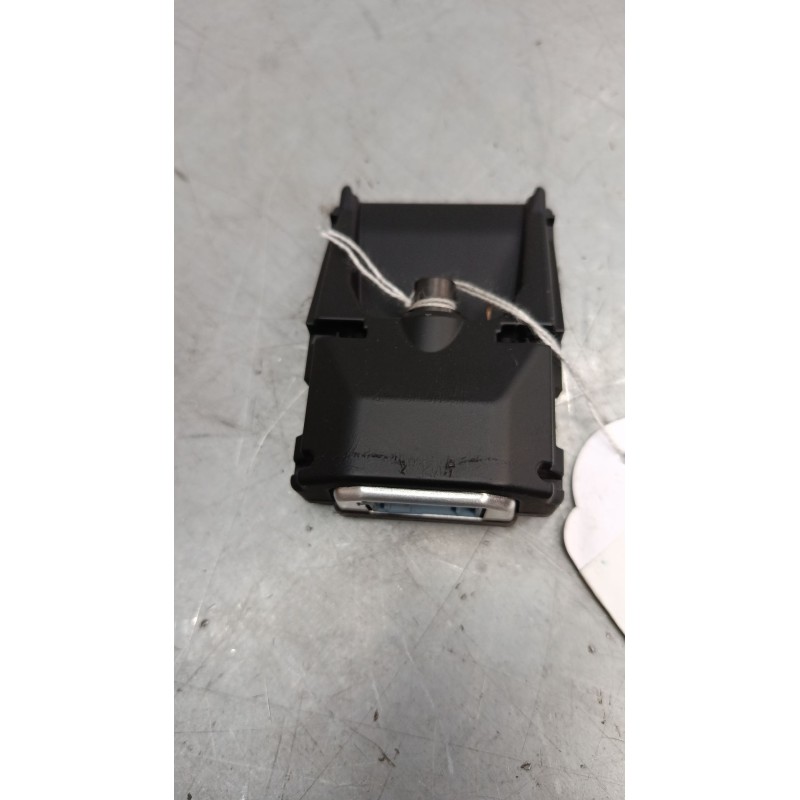 Recambio de sensor lluvia y luces para citroën c3 iii (sx) 1.2 thp 110 referencia OEM IAM 9828694780  