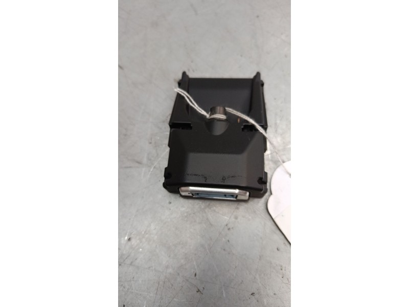 Recambio de sensor lluvia y luces para citroën c3 iii (sx) 1.2 thp 110 referencia OEM IAM 9828694780  