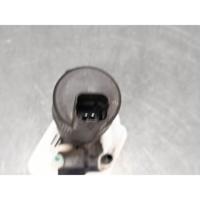 Recambio de bomba limpiaparabrisas para citroën c3 iii (sx) 1.2 thp 110 referencia OEM IAM 9641553880 9641553980 