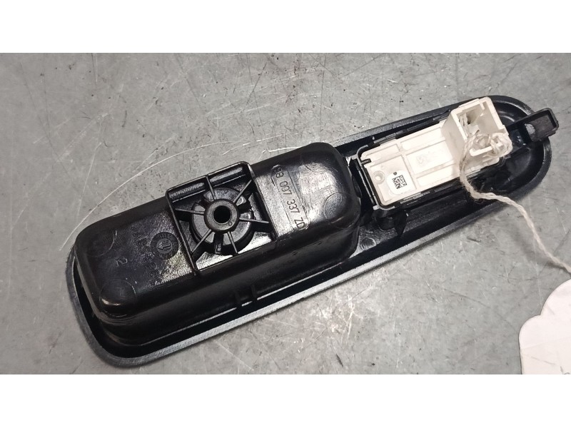 Recambio de mando elevalunas trasero izquierdo para citroën c3 iii (sx) 1.2 thp 110 referencia OEM IAM 96762292ZD  