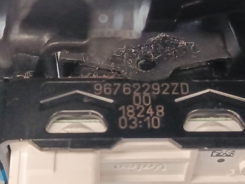 Recambio de mando elevalunas delantero derecho para citroën c3 iii (sx) 1.2 thp 110 referencia OEM IAM 96762292ZD  
