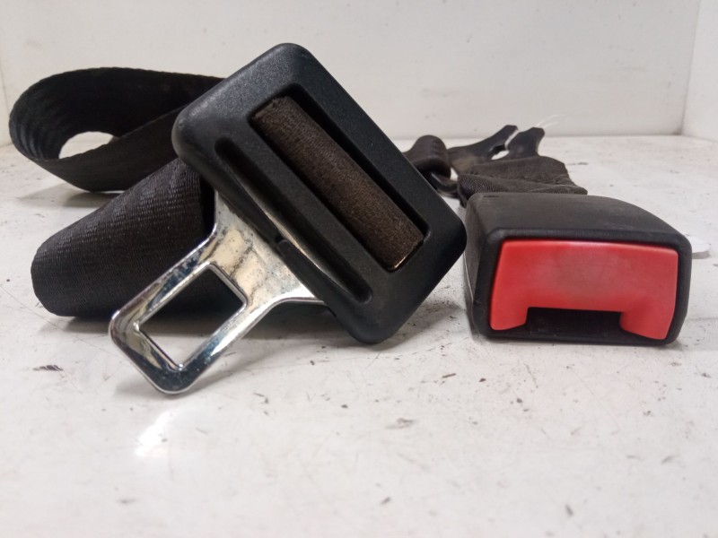 Recambio de anclaje cinturon trasero derecho para ford fiesta iii (gfj) 1.1 referencia OEM IAM   