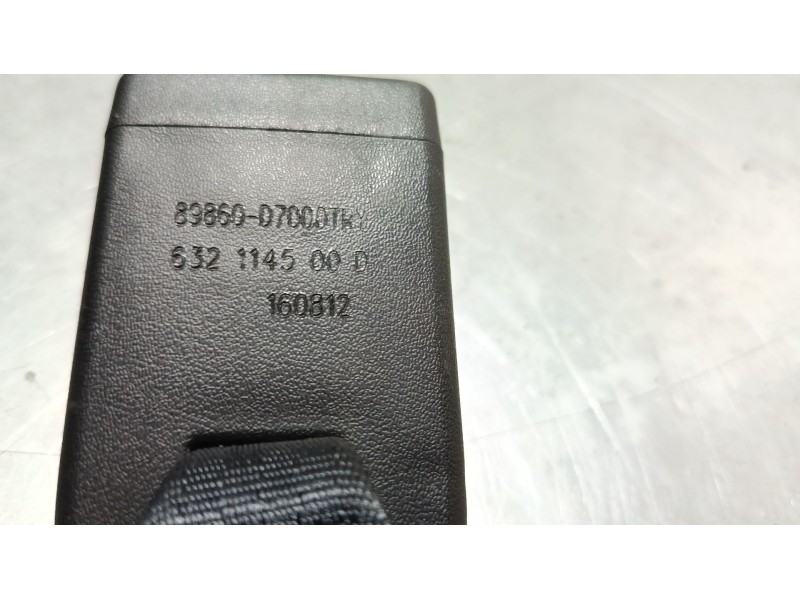 Recambio de anclaje cinturon trasero izquierdo para hyundai tucson (tl, tle) 1.7 crdi referencia OEM IAM   