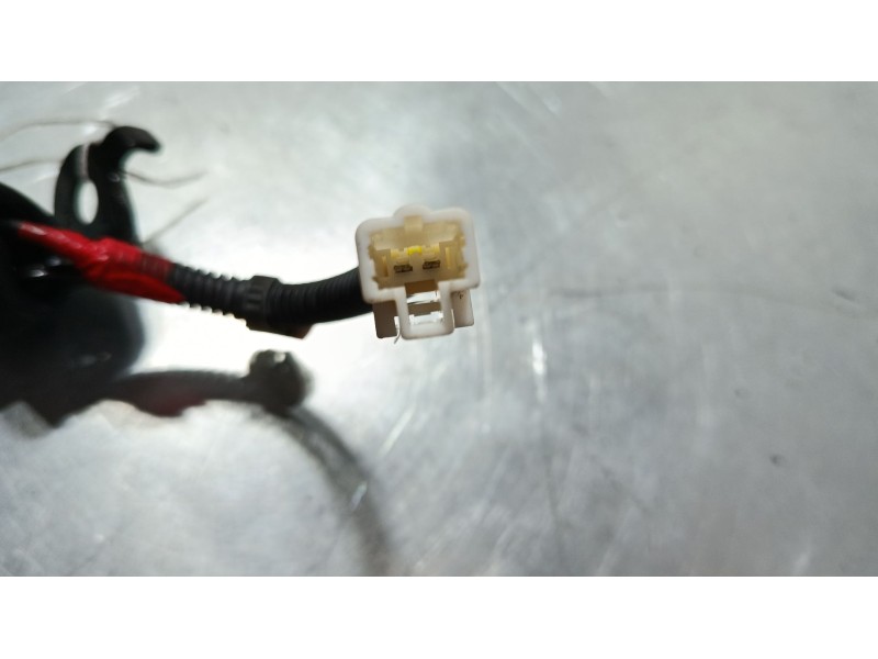 Recambio de anclaje cinturon trasero izquierdo para hyundai tucson (tl, tle) 1.7 crdi referencia OEM IAM   