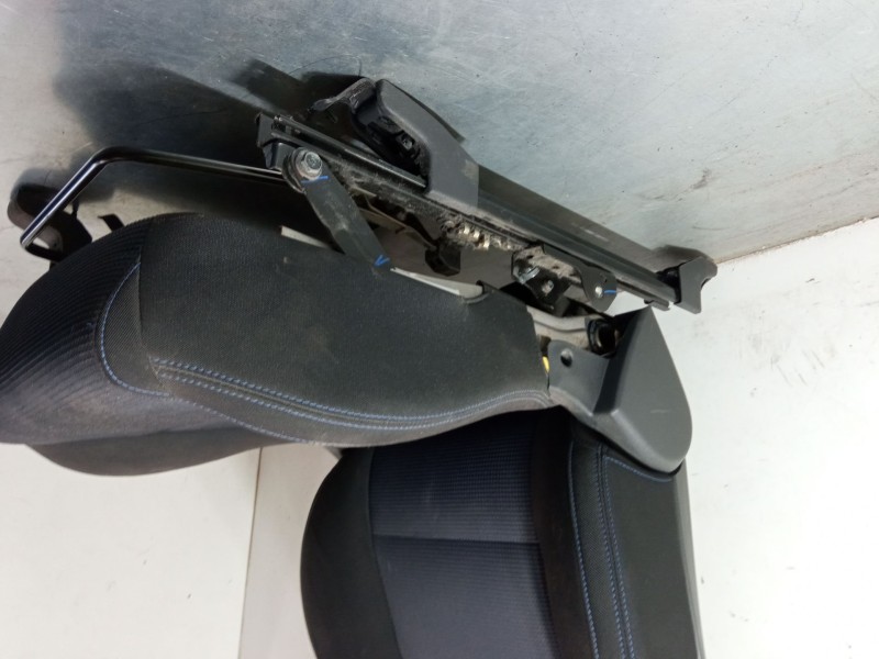 Recambio de asiento delantero izquierdo para hyundai tucson (tl, tle) 1.7 crdi referencia OEM IAM   