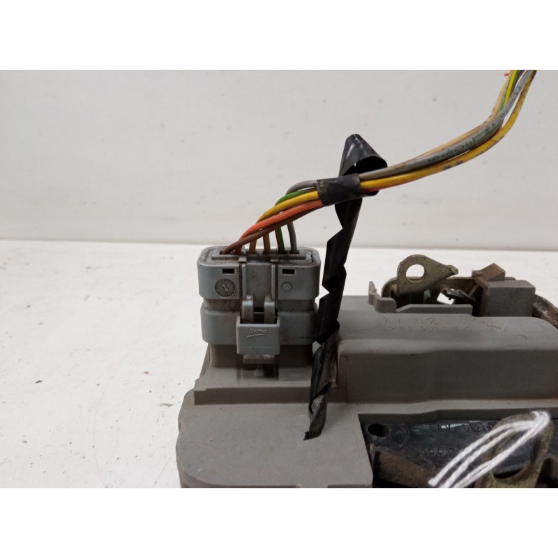 Recambio de cerradura puerta delantera derecha para peugeot 206+ (2l_, 2m_) 1.4 hdi eco 70 referencia OEM IAM   