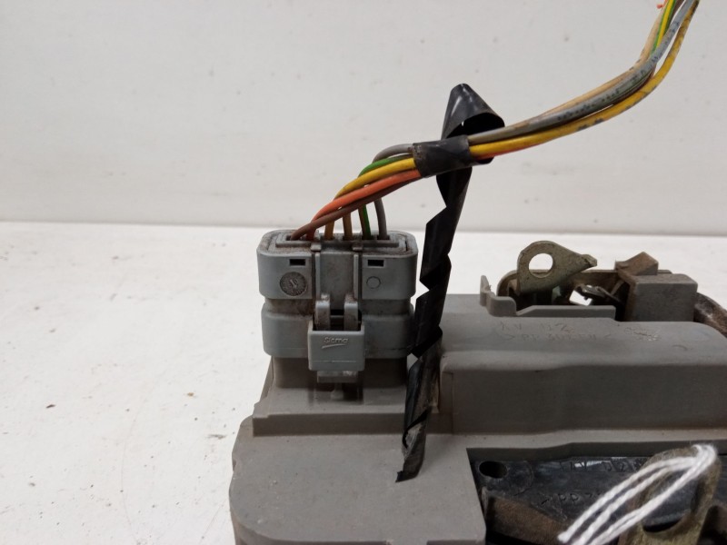 Recambio de cerradura puerta delantera derecha para peugeot 206+ (2l_, 2m_) 1.4 hdi eco 70 referencia OEM IAM   