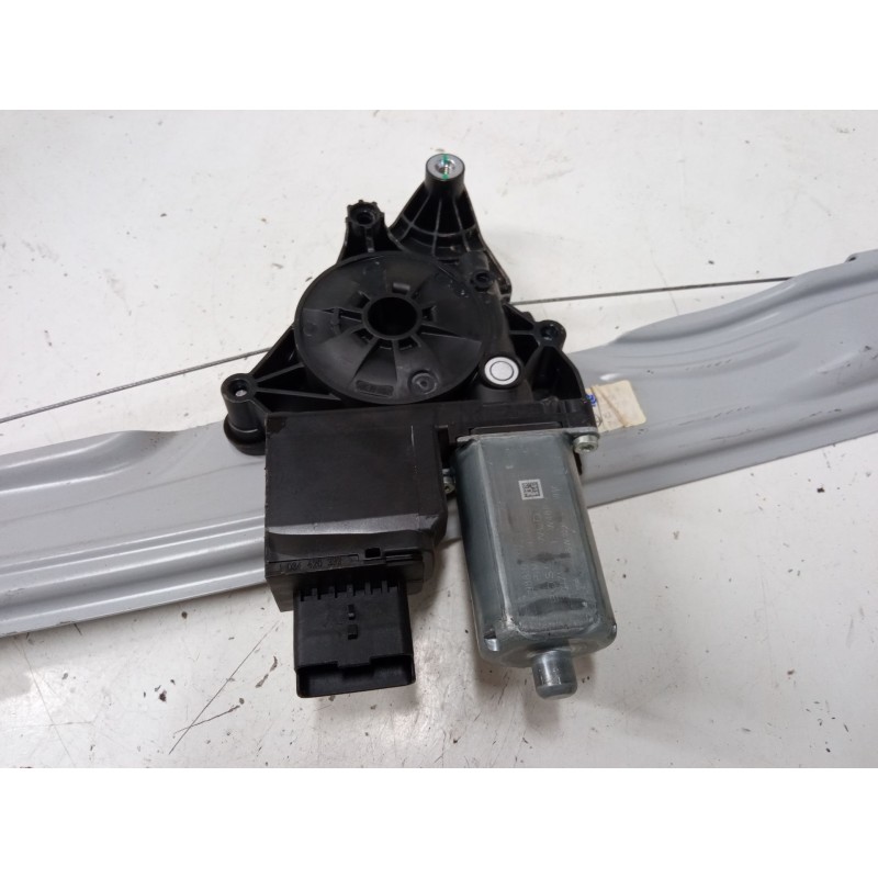 Recambio de elevalunas electrico delantero derecho para opel crossland x / crossland (p17, p2qo) 1.2 (75) referencia OEM IAM 988