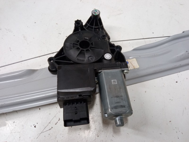 Recambio de elevalunas electrico delantero derecho para opel crossland x / crossland (p17, p2qo) 1.2 (75) referencia OEM IAM 988