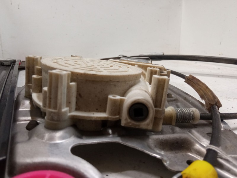 Recambio de elevalunas electrico delantero derecho para bmw 5 touring (e39) 520 i referencia OEM IAM E007006002  